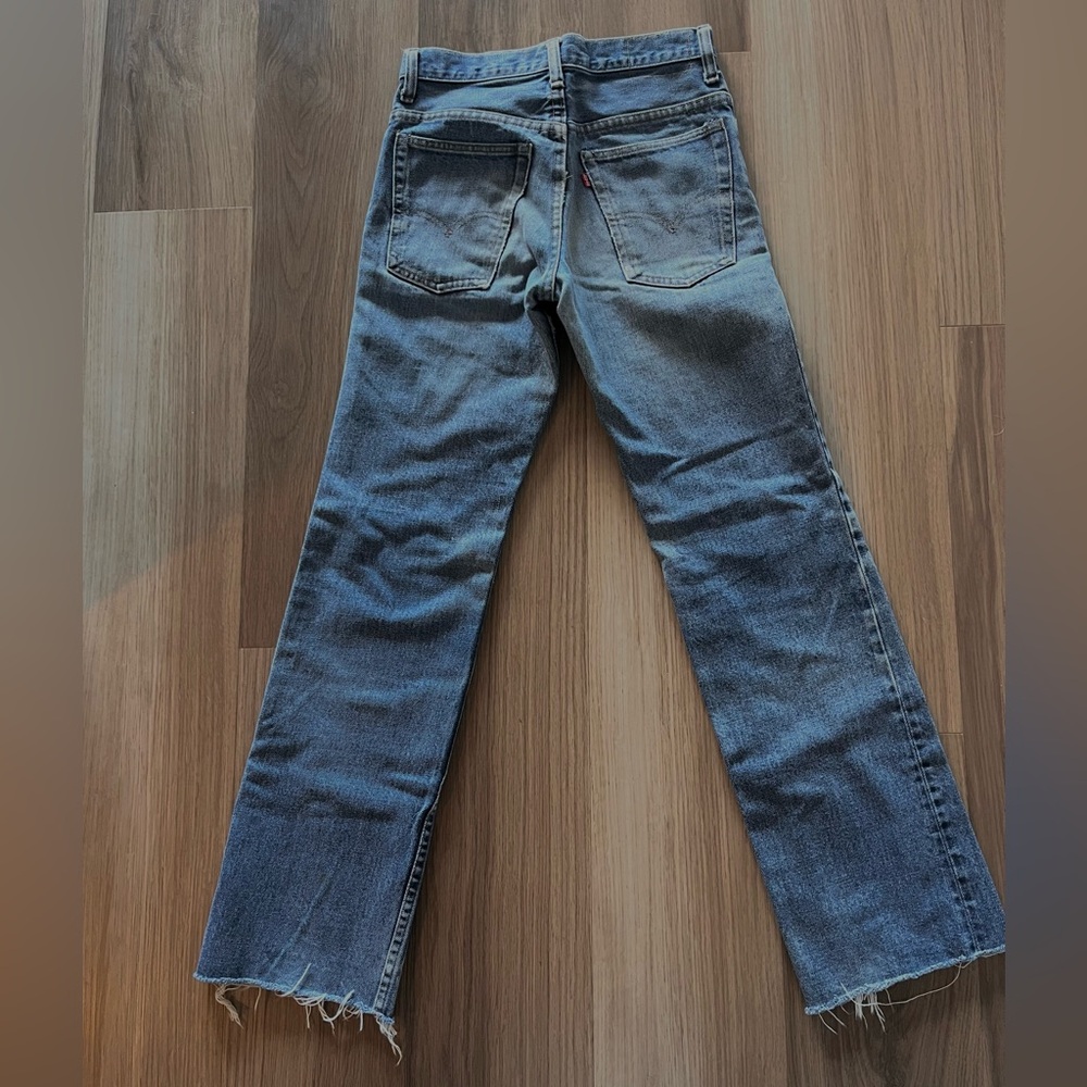 Vintage Levi’s Jeans - Picture 4 of 12